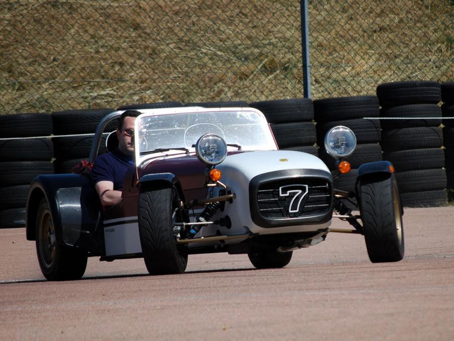  Caterham Seven Superlight by Aznom 2009 года  (фото 15 из 30)